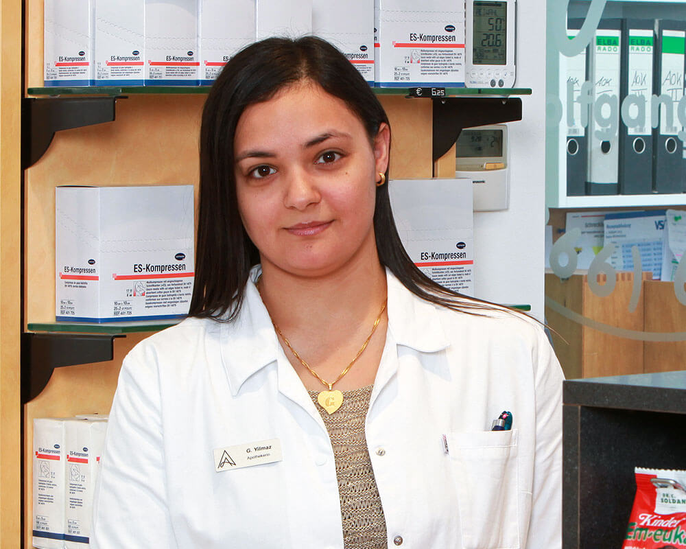 aoptheke-abtsgmuend-mitarbeiter-yilmaz Apotheke Abtsgmünd - Gülseren Yilmaz, Apothekerin